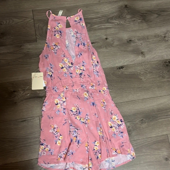 New romper. - Picture 3 of 3